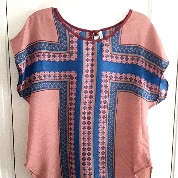 Truth NYC Tribal Top - Picture 2 of 6